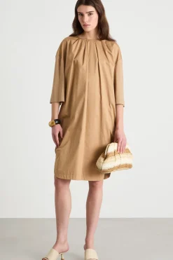 Abito cocoon con pieghe montate - Cammello