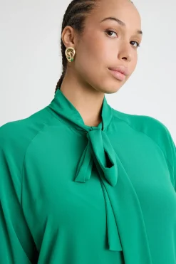 Abito in crepe con collo a foulard - Verde