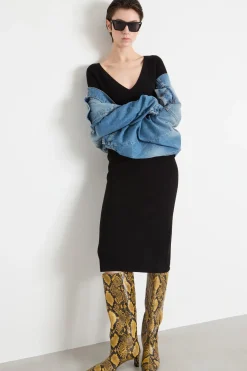 Abito in maglia con scollo a V - Nero