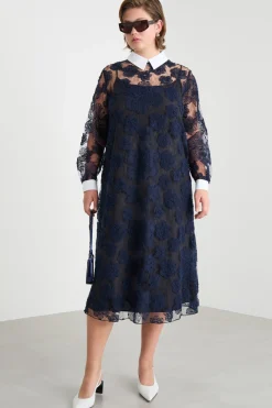 Abito in pizzo ricamato - Blu