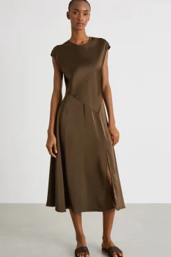 Abito midi in raso - Marrone