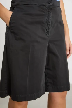 Bermuda in raso con tasche - Nero