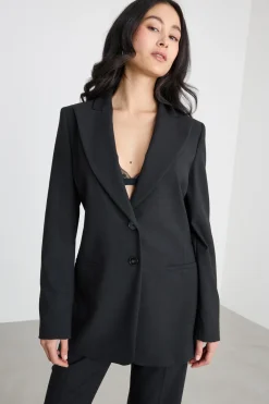 Blazer aderente con maxi rever - Nero