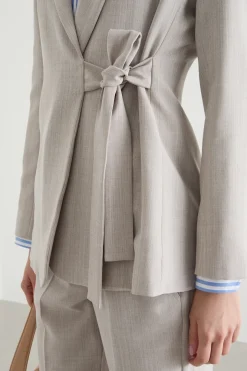 Blazer con fusciacca laterale - Beige