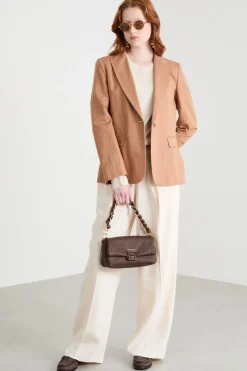Blazer sfiancato con bottone singolo - Cammello