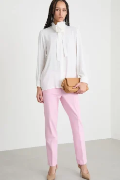 Blusa con applicazione a fiore - Bianco