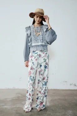 Blusa con davantino ricamato - Blu Bianco