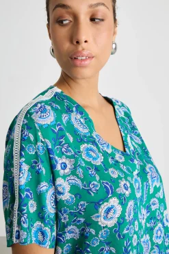 Blusa con passamaneria crochet - Verde Blu