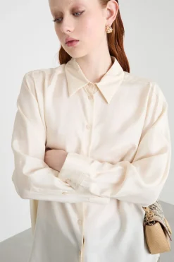Blusa fluida con fondo stondato - Avorio