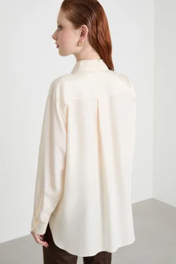 Blusa fluida con fondo stondato - Avorio