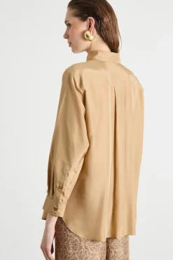 Blusa fluida con fondo stondato - Cammello