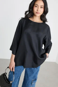 Blusa girocollo con maniche tre quarti - Nero