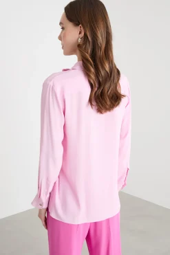 Blusa in crepe con applicazione a fiore - Rosa