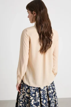 Blusa in crepe con rouches - Beige