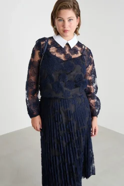 Blusa in pizzo ricamato - Blu
