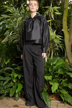 Blusa in shantung con bavoletta - Nero