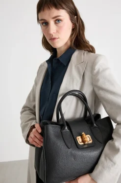 Borsa in pelle bottalata - Nero
