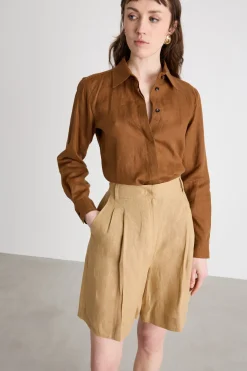 Camicia con bottoni nascosti - Marrone