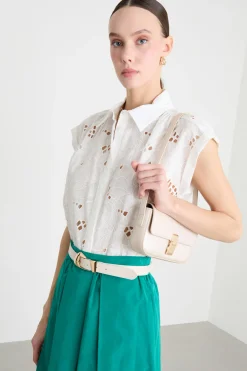 Camicia smanicata in mussola con sangallo - Bianco