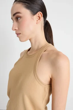 Canotta con scollo all'americana - Cammello