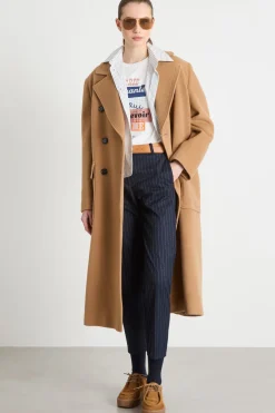 Cappotto doppiopetto con cintura - Cammello