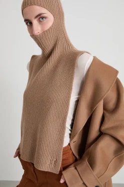 Collo in maglia con passamontagna - Beige