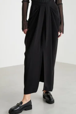 Gonna lunga in cady con pieghe - Nero