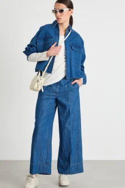 Jeans ampio con baschina - Blu
