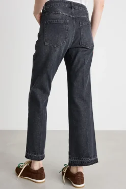 Jeans con fondo sfrangiato - Nero