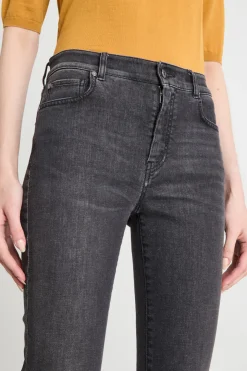 Jeans con fondo svasato - Nero