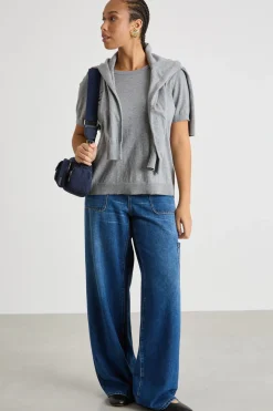 Maglia aderente con maniche corte - Grigio