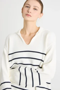 Maglia ampia con colletto a punta - Bianco Nero