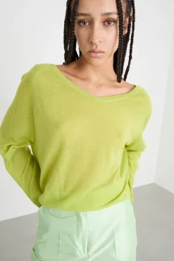 Maglia con ampio scollo a V - Verde
