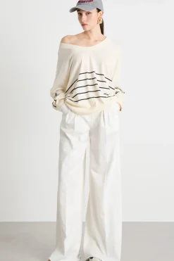 Maglia con ampio scollo - Bianco Blu