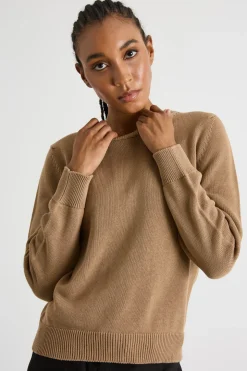Maglia con ampio scollo - Cammello
