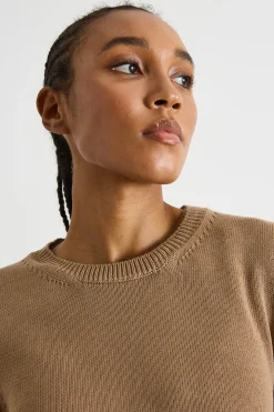 Maglia con ampio scollo - Cammello