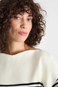 Maglia con scollo a barchetta - Bianco Nero