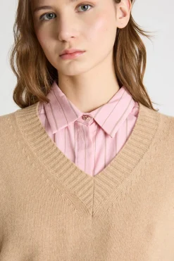 Maglia con scollo a V - Cammello