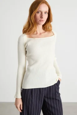 Maglia con scollo squadrato - Avorio