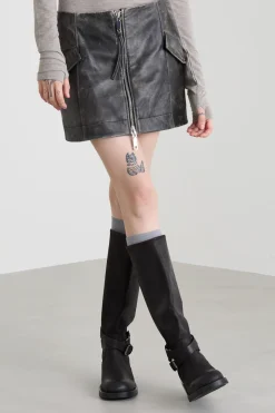 Minigonna in pelle con zip - Nero
