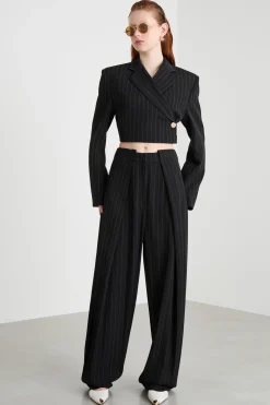 Pantalone ampio con pieghe - Nero