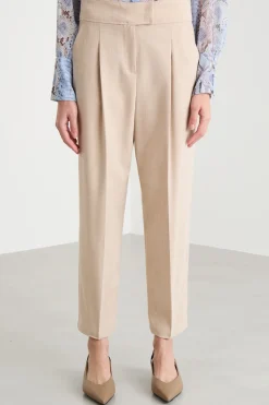 Pantalone con pinces - Beige