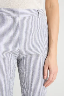 Pantalone crop a sigaretta in seersucker - Blu Bianco