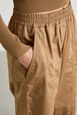Pantalone cropped ampio - Cammello