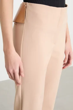 Pantalone dritto con baschina posteriore - Cammello