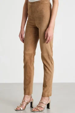Pantalone skinny con tagli e impunture - Cammello