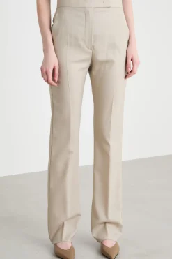 Pantalone slim con tasche - Beige