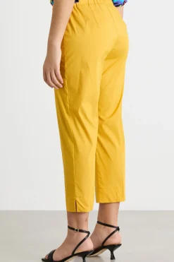 Pantaloni crop aderenti - Giallo