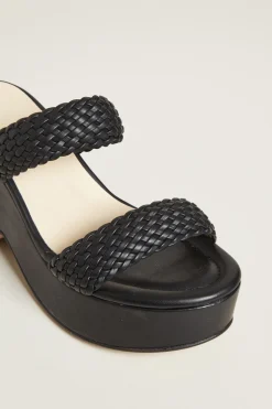 Sandali con zeppa - Nero