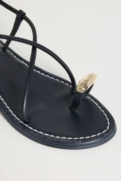 Sandali con fascia a dito - Nero